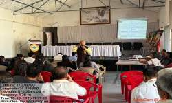 AI: Uses in Business Growth and Analytics in Industry